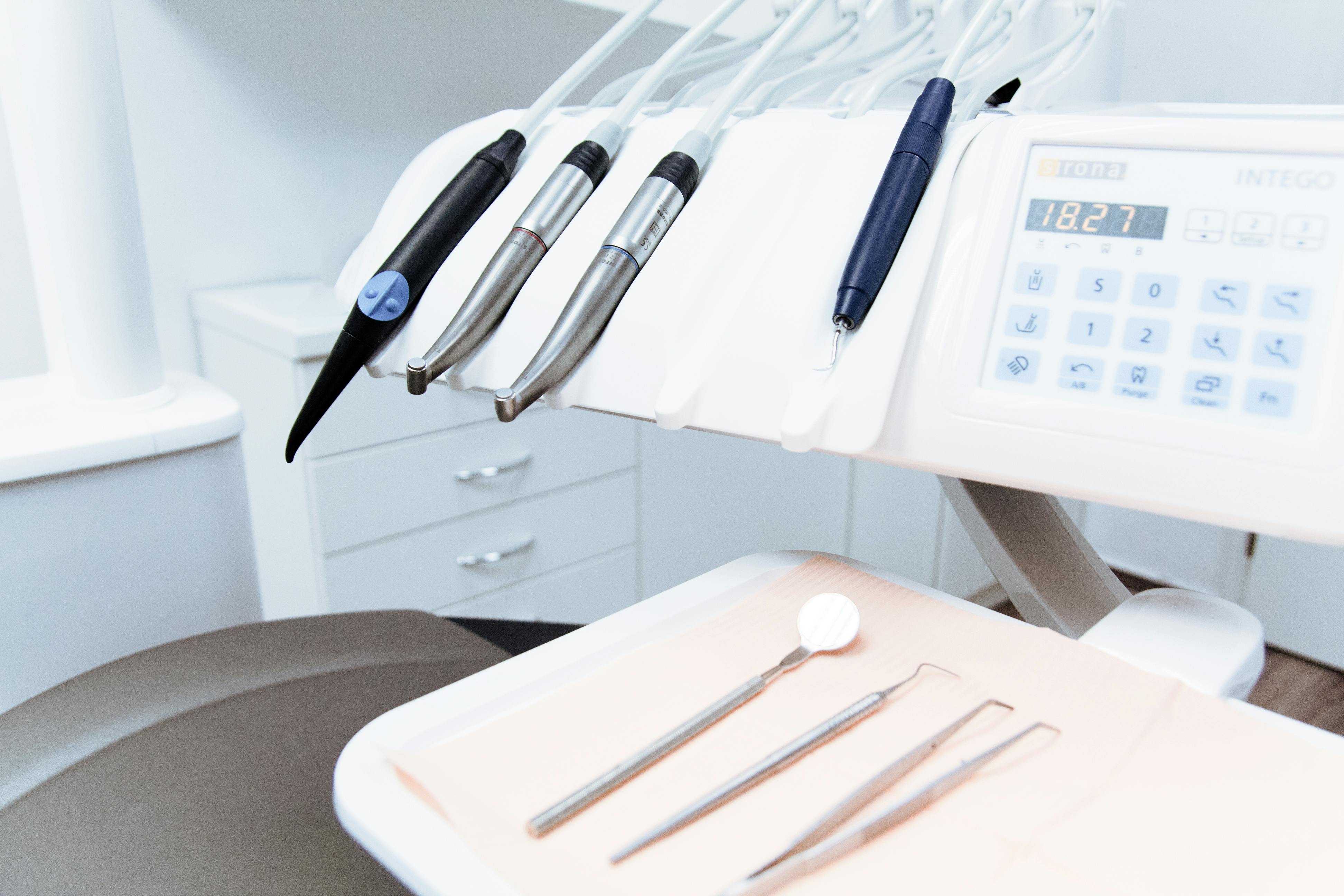 Dentist in Vashi
